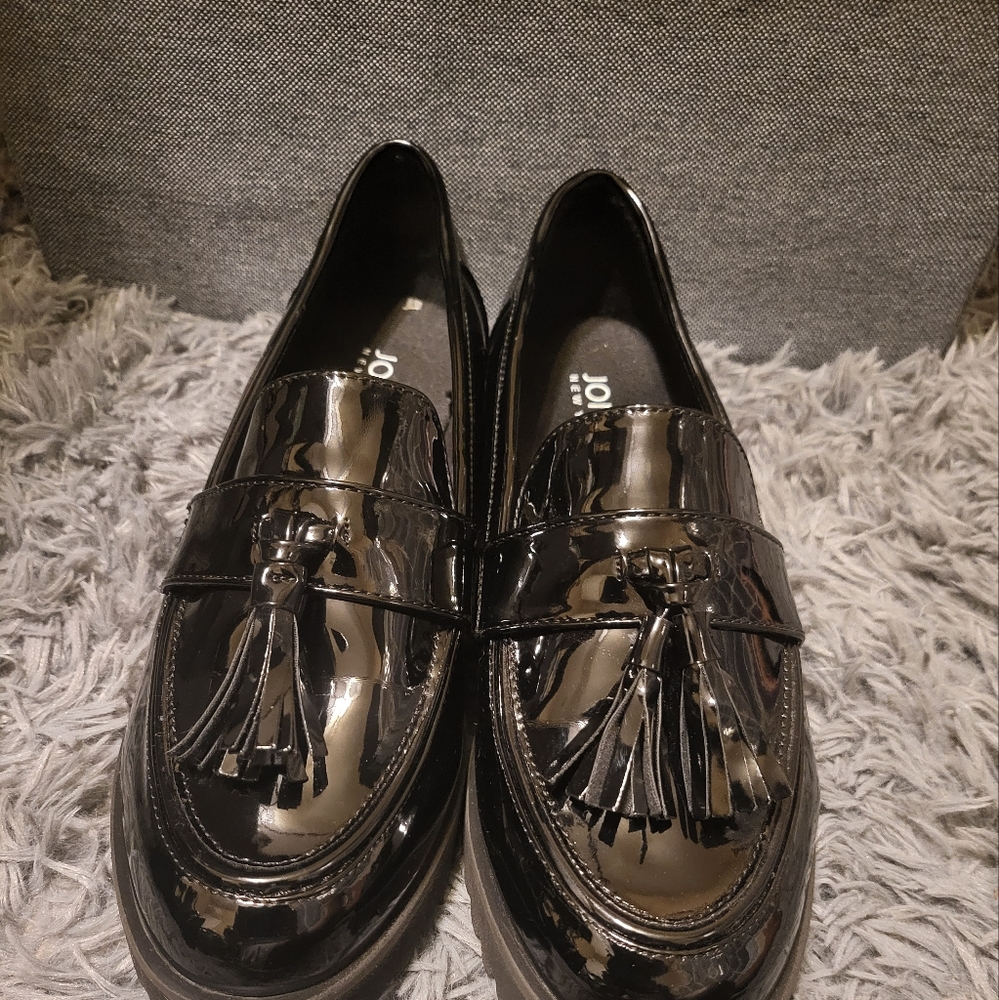 Jones New York Priscilla Signature Loafer with tassles